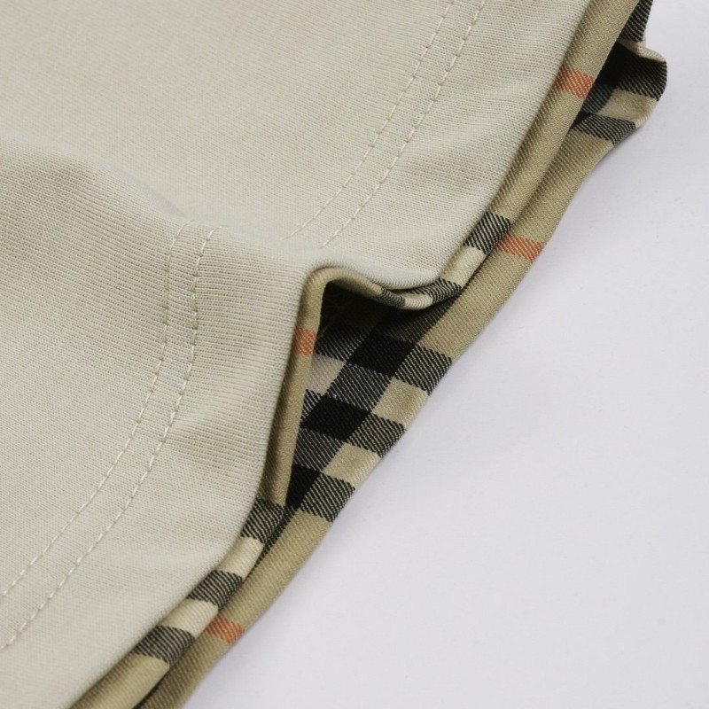 Burberry Unisex  Tee