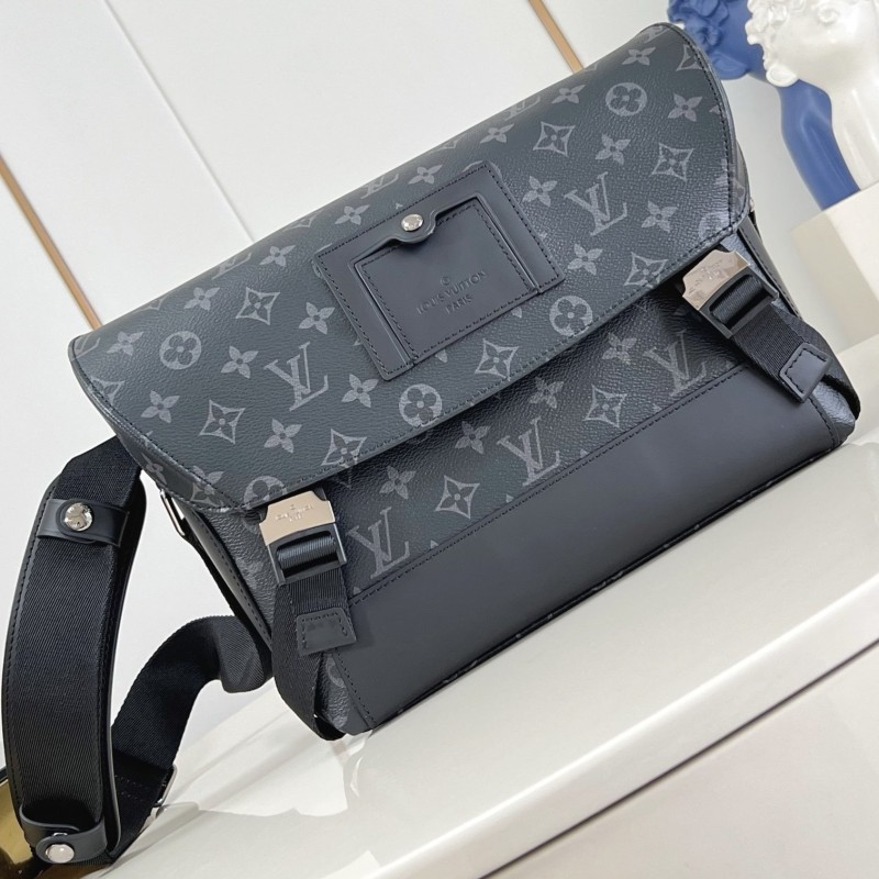 LV Voyage Messenger Bag