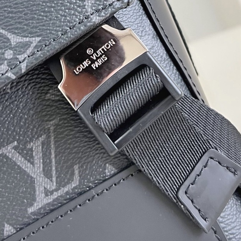 LV Voyage Messenger Bag