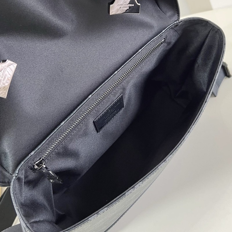 LV Voyage Messenger Bag