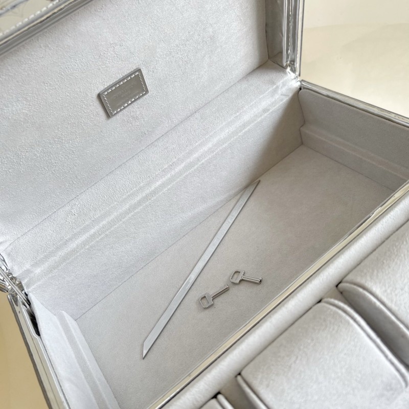 LV Coffret 8 Montres 