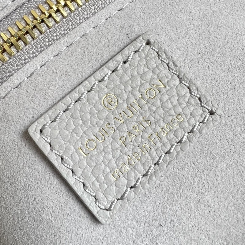 LV Neverfull Handbag 