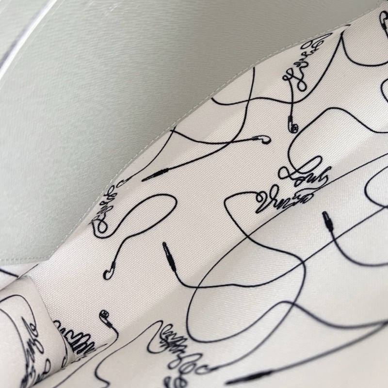 LV Pochette Voyage Handbag 