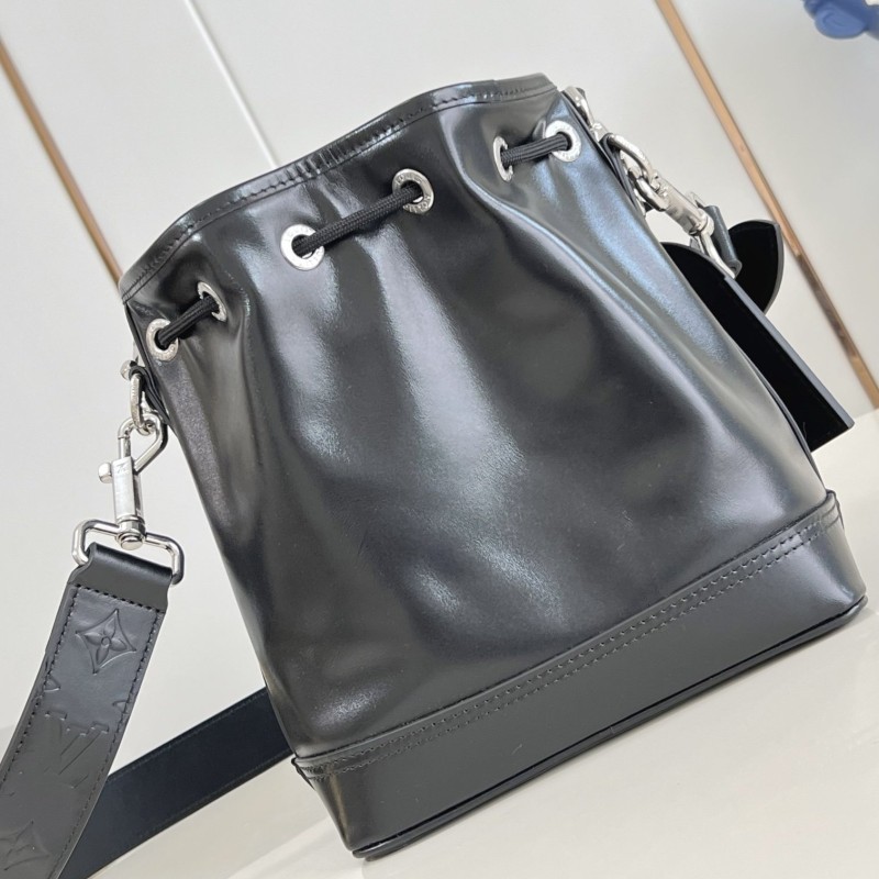 LV Noé Cargo Handbag