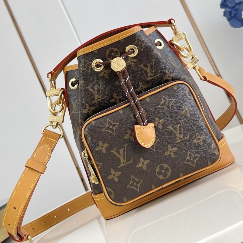 LV  Noé Cargo Handbag 