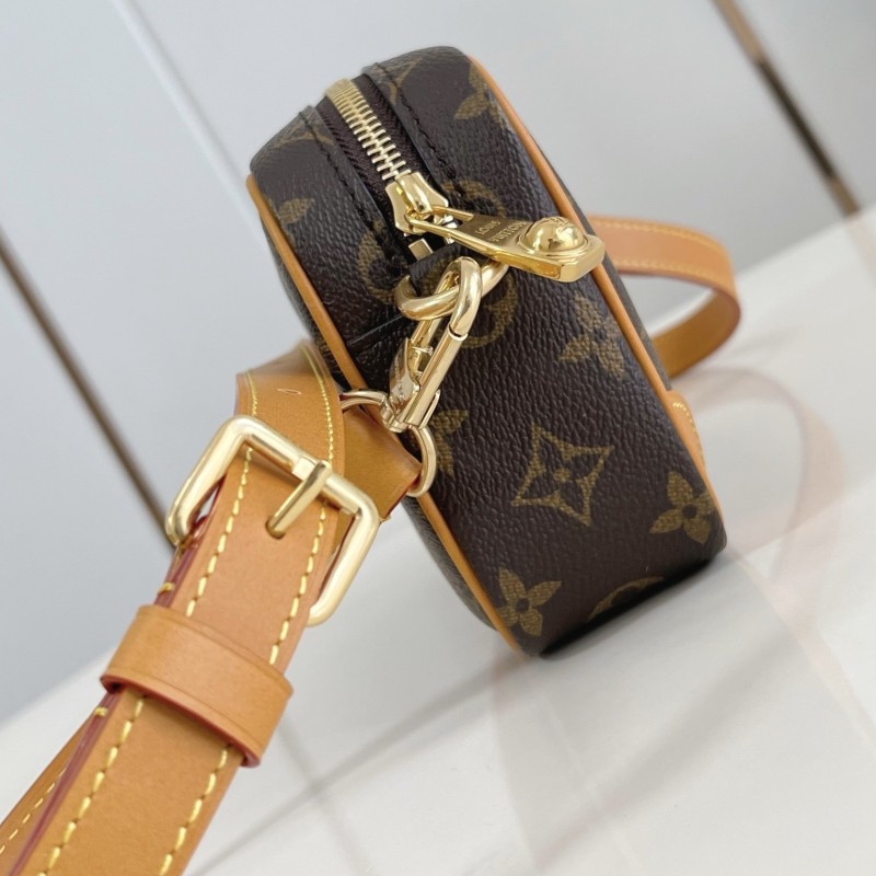 LV Trocadéro Handbag 