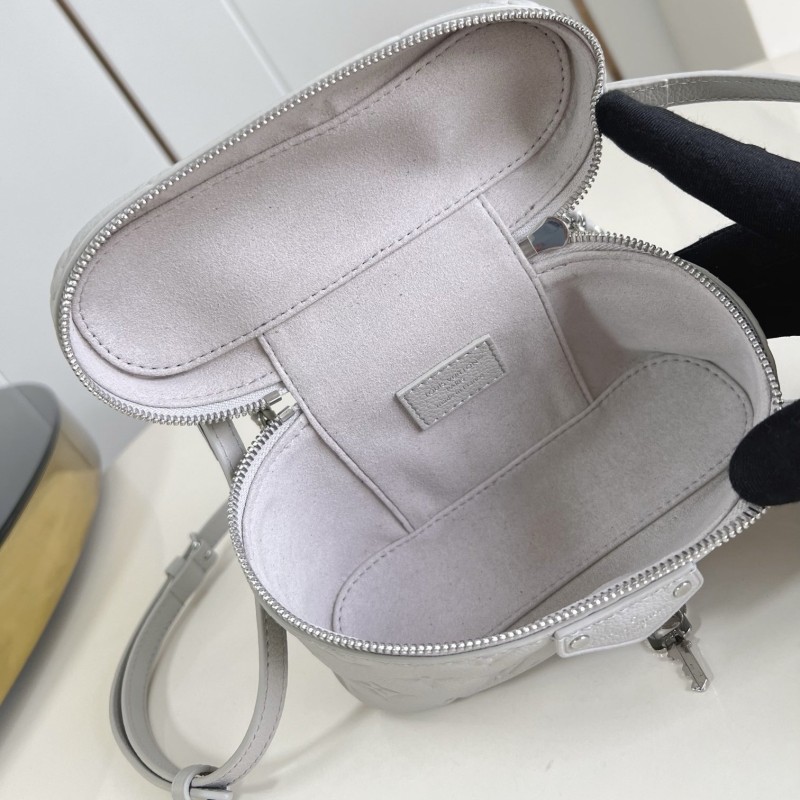 LV Vanity Chain Pouch Handbags 
