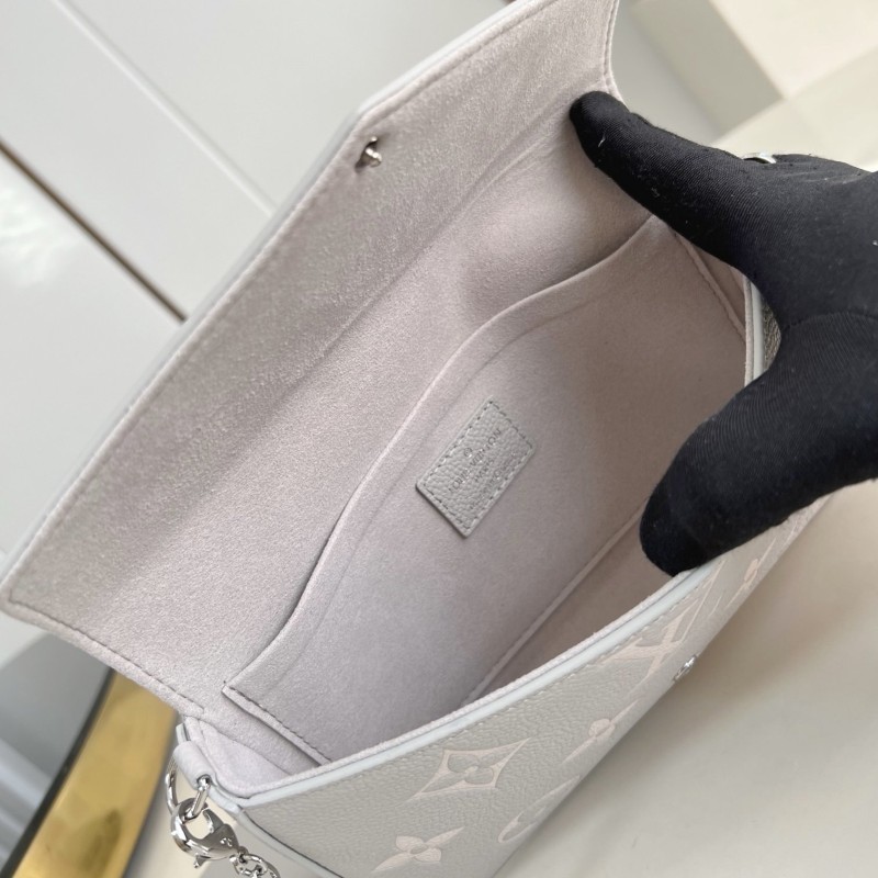 LV Pochette Félicie Handbag 