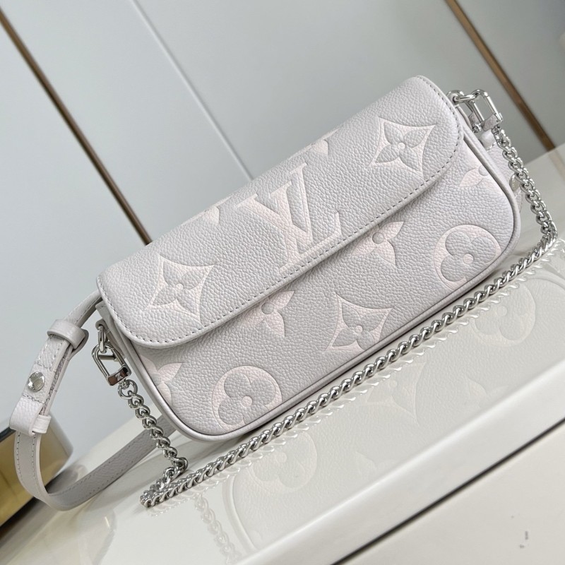 LV Wallet on Chain Ivy