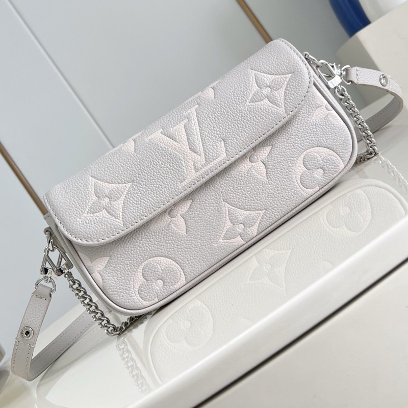 LV Wallet on Chain Ivy
