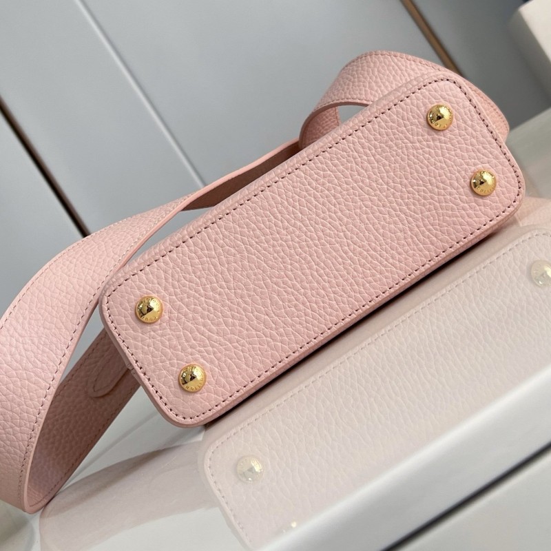 LV Capucines Handbag 迷你