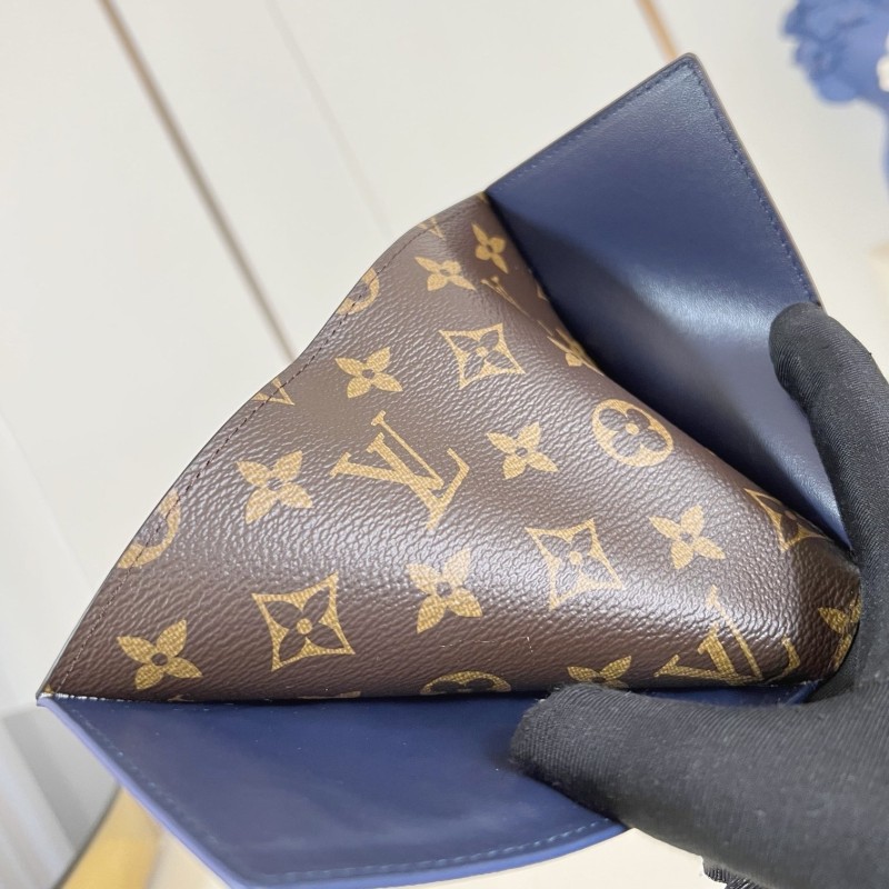 LV Damier Heritage Wallet