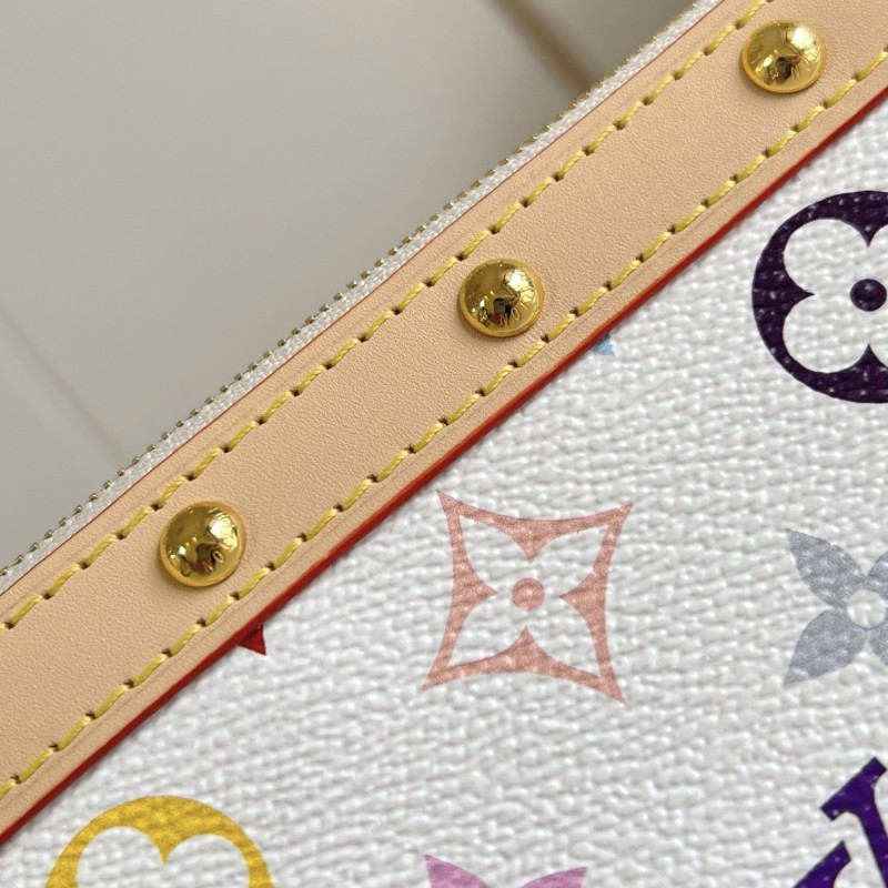 LV Pochette Accessoires