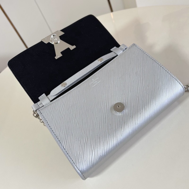 LV Pochette Louise