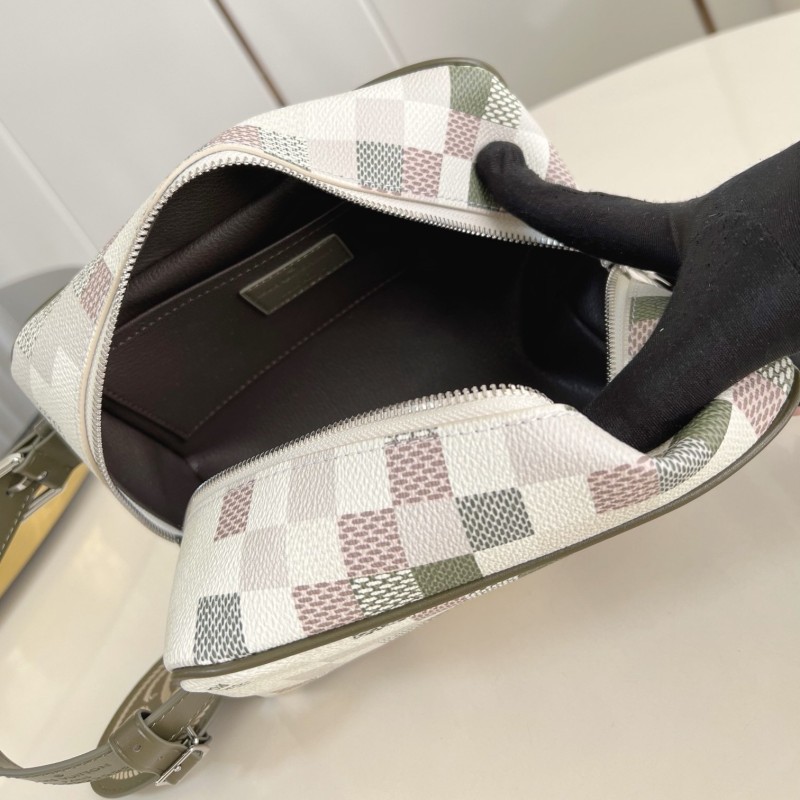LV Locker Dopp Kit