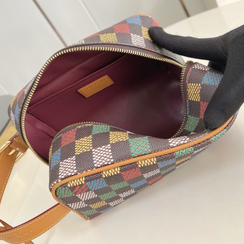 LV Locker Dopp Kit