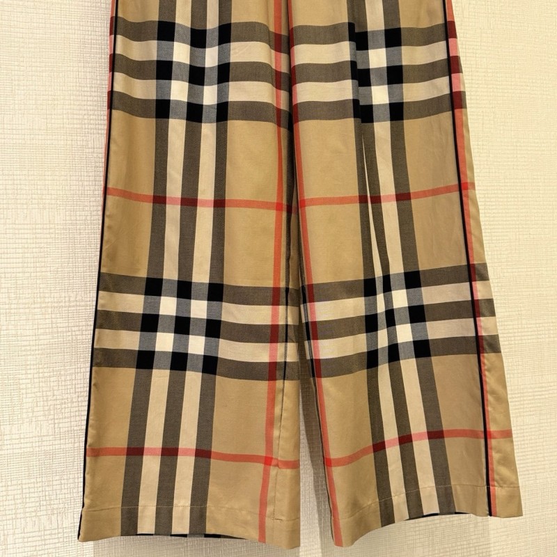 Burberry Casual Pants