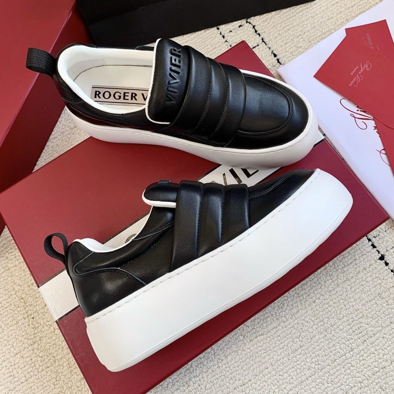 Roger Vivier Sneaker 