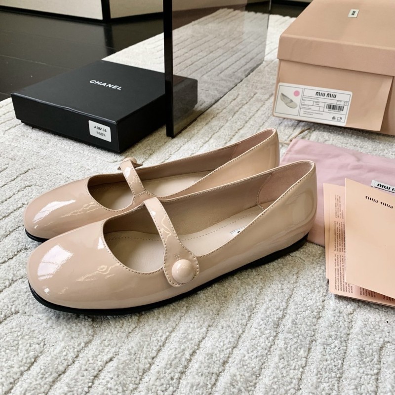 MiuMiu Flats