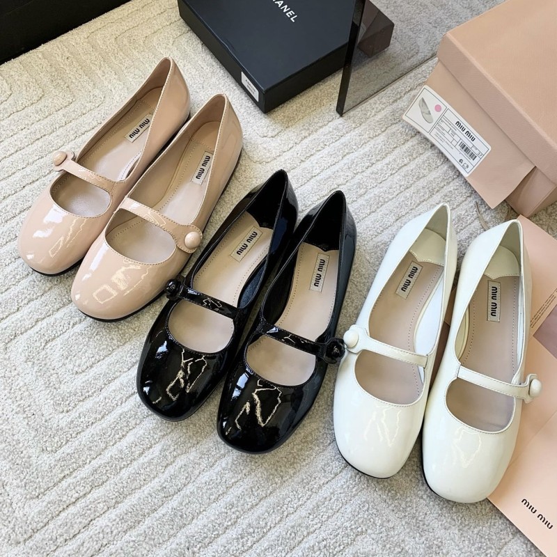 MiuMiu Flats