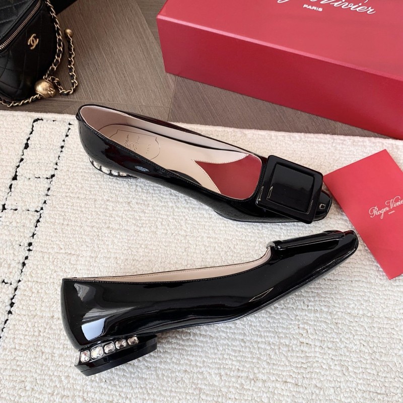 Roger Vivier Flats