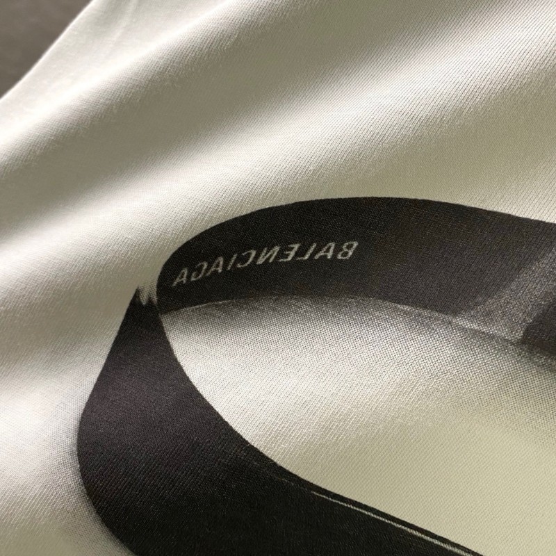 Balenciaga Unisex Tee