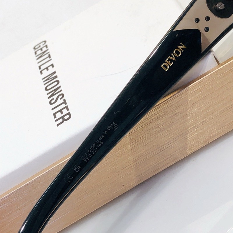 Gentle Monster Devon