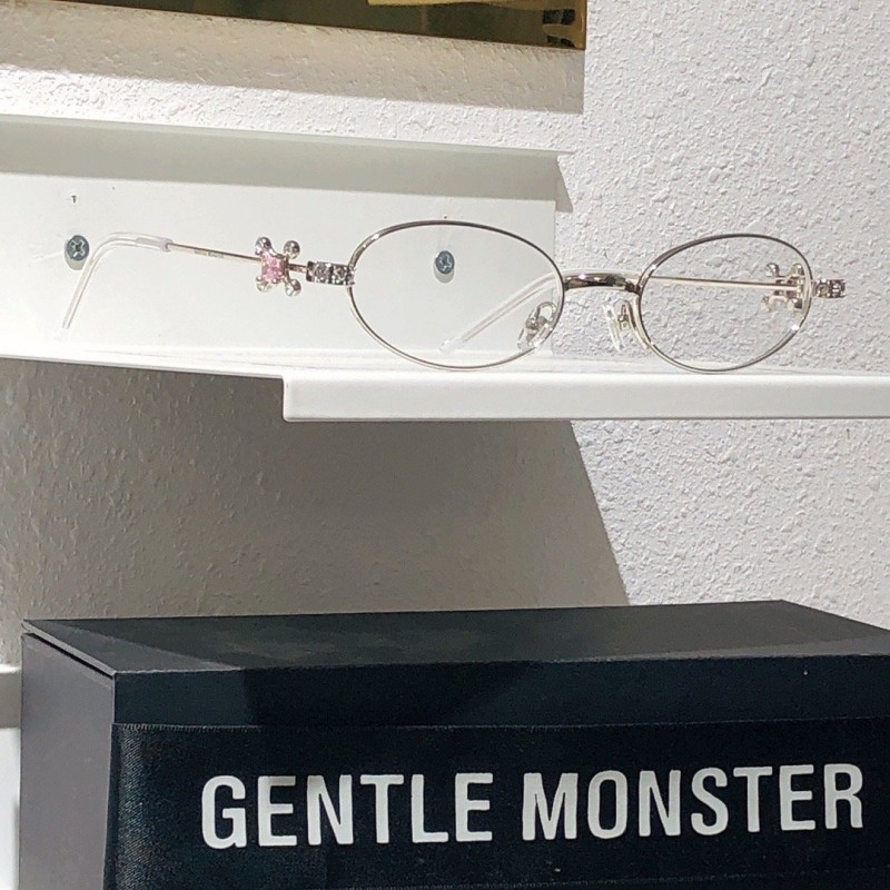 Gentle Monster On Ring