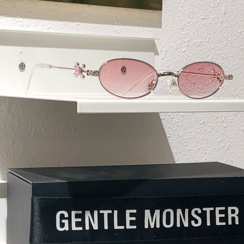 Gentle Monster On Ring