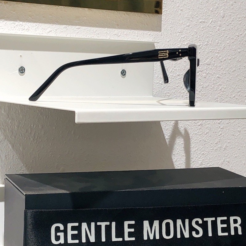 Gentle Monster Loloe