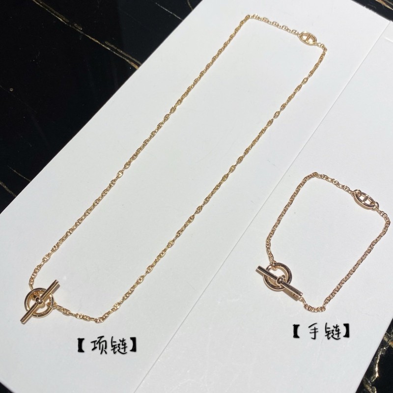 Hermes Necklace & Bracelet