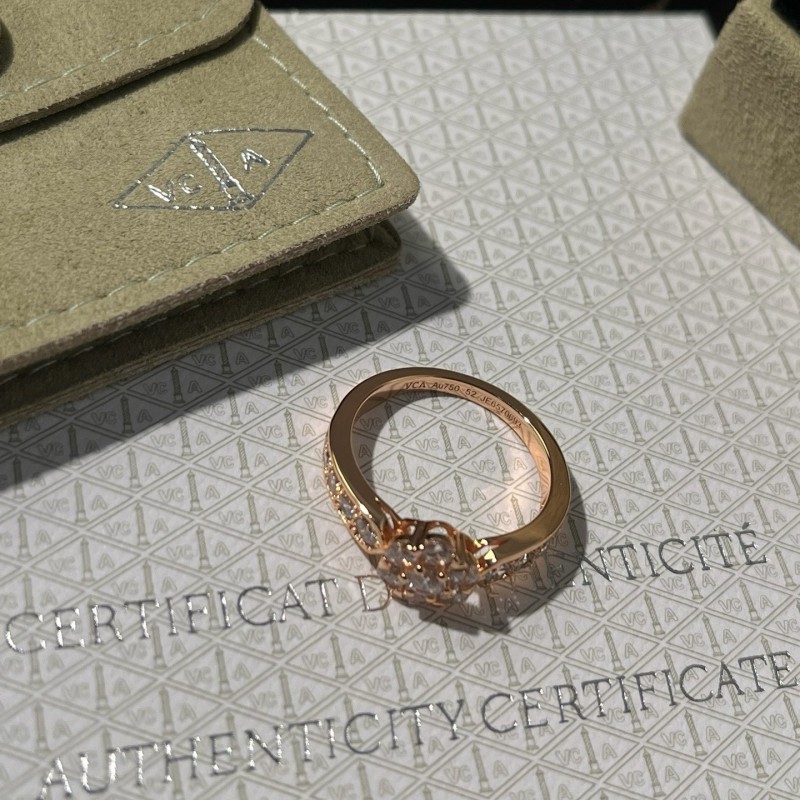 VCA Ring