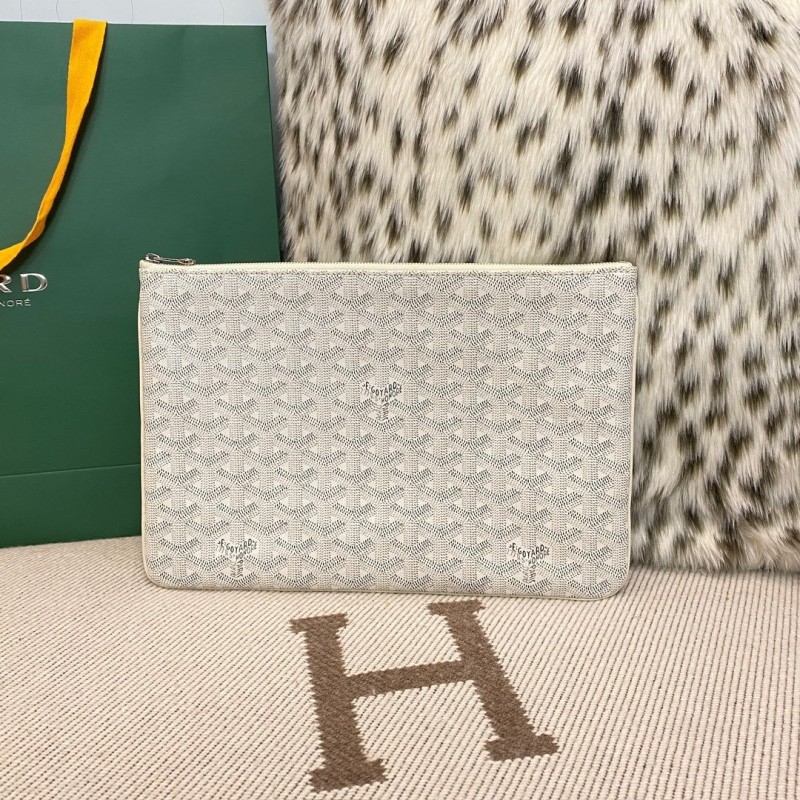 Goyard Cluth Bag