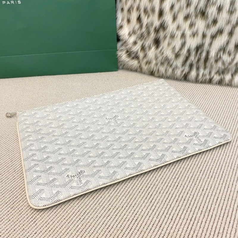 Goyard Cluth Bag