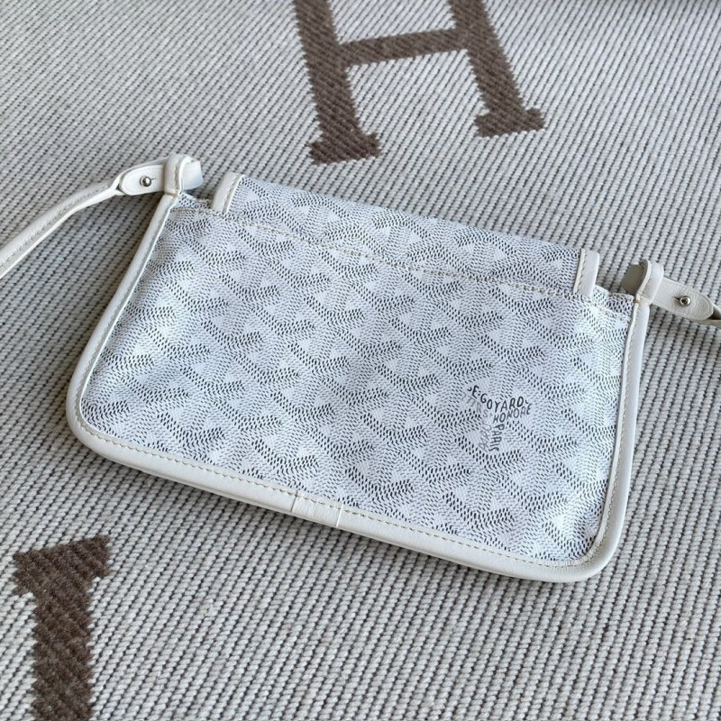 Goyard Cluth Bag