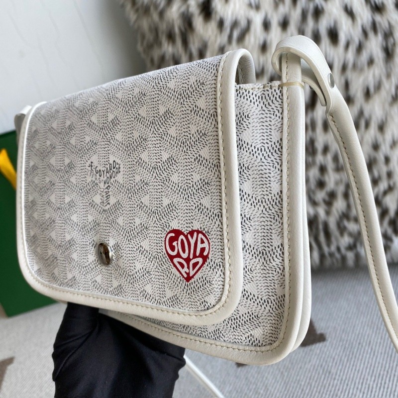 Goyard Cluth Bag