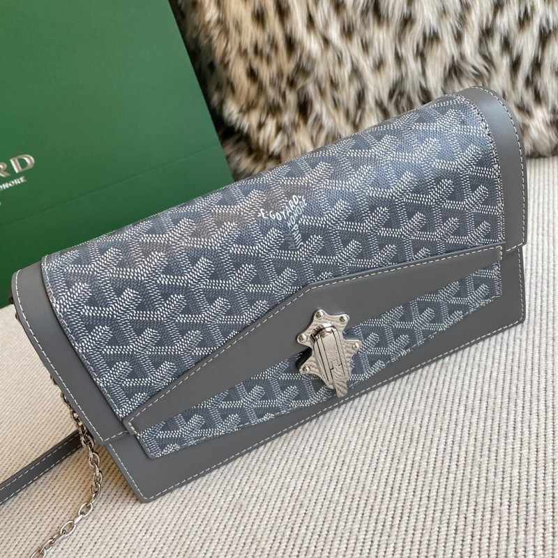 Goyard Cluth Bag