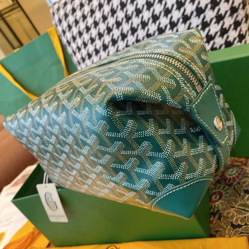 Goyard Cluth Bag