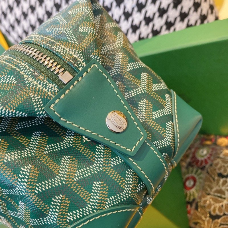 Goyard Cluth Bag