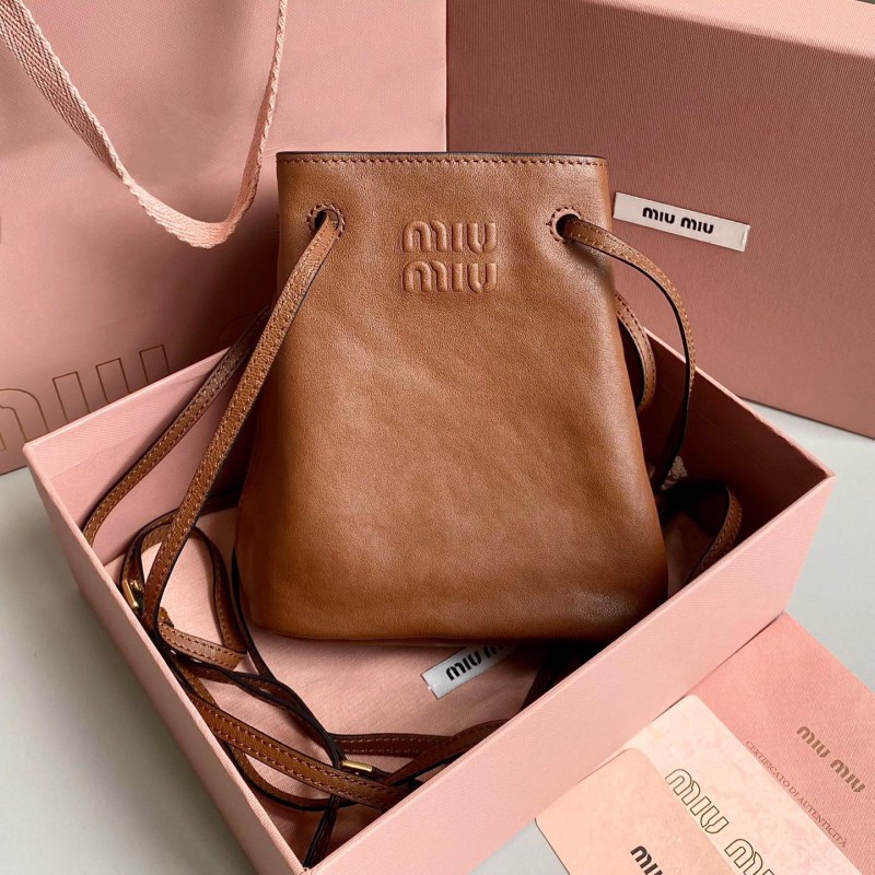 MiuMiu Mini 水桶包