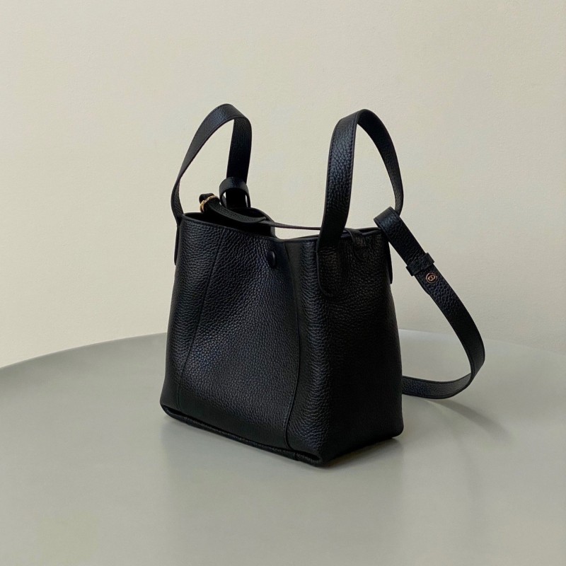 Dior Signature 水桶包