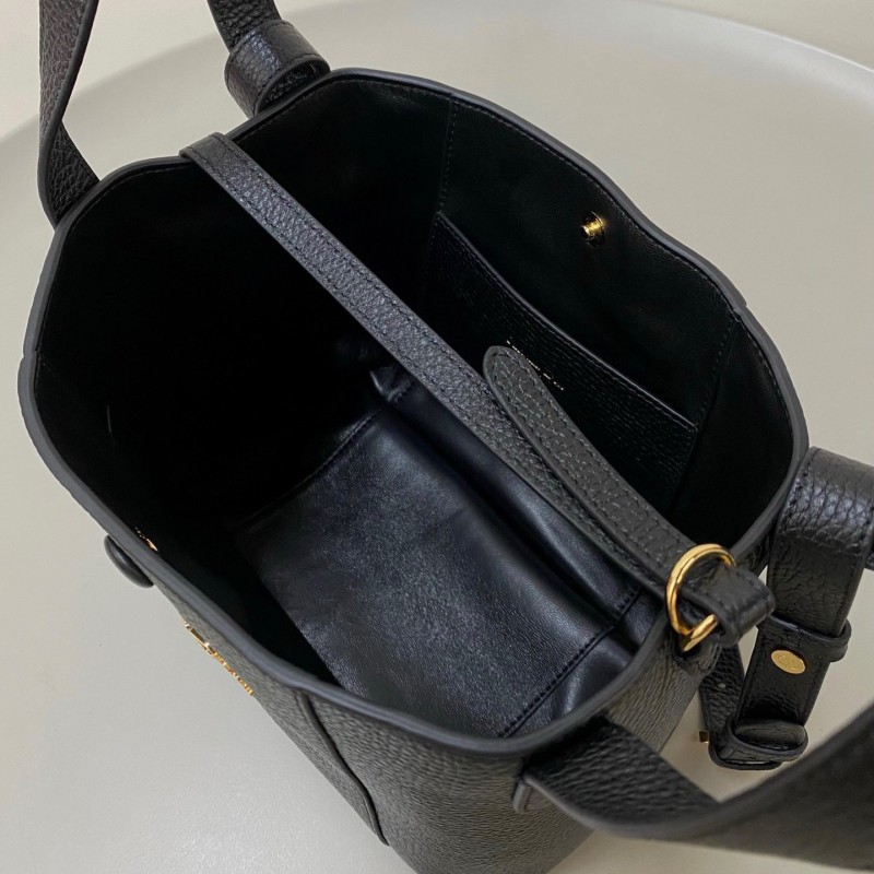 Dior Signature 水桶包