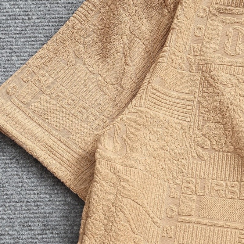 Burberry Unisex  Tee