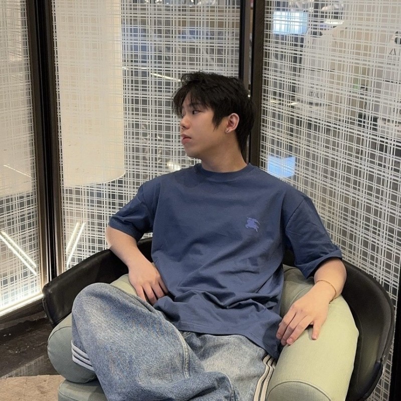 Burberry Unisex  Tee