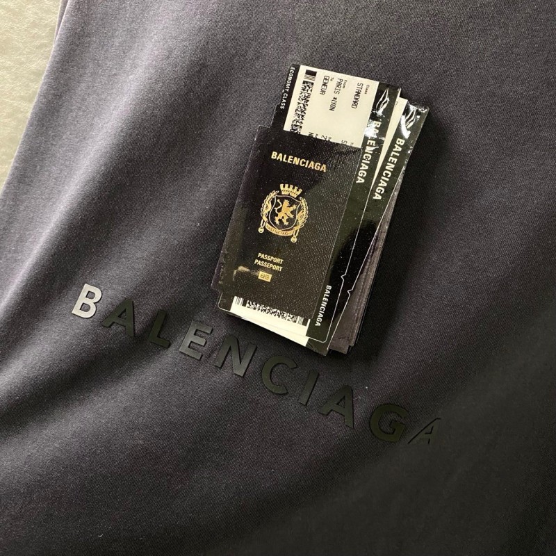 Balenciaga Unisex Tee