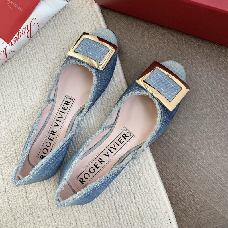 Roger Vivier Flats