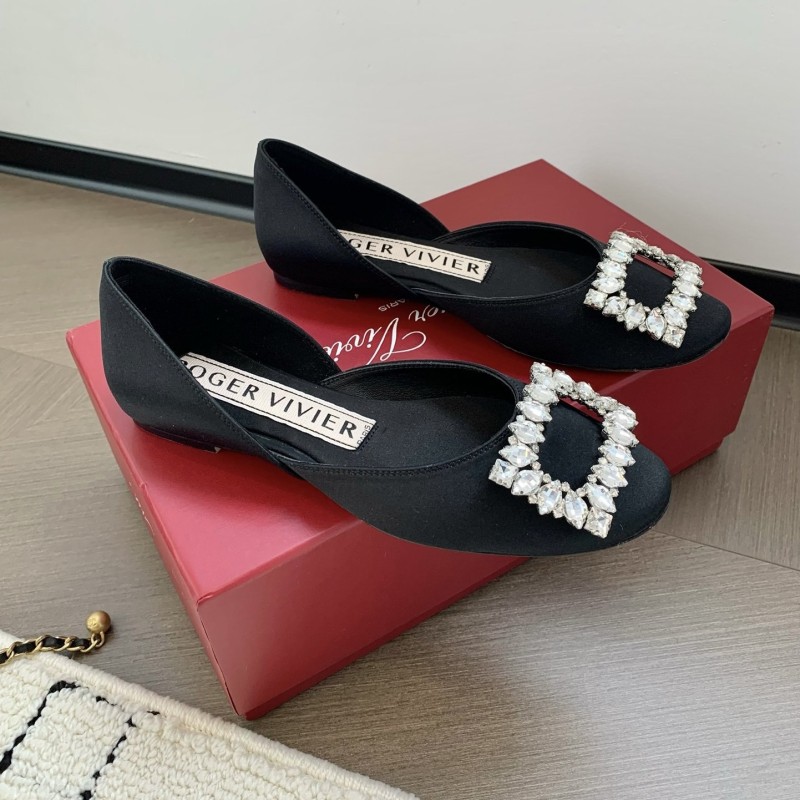 Roger Vivier Flats