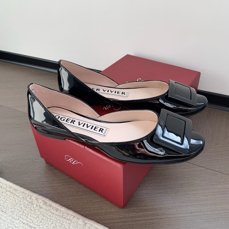 Roger Vivier Flats