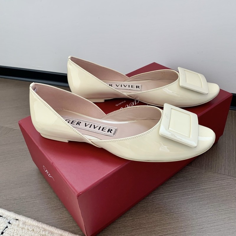 Roger Vivier Flats