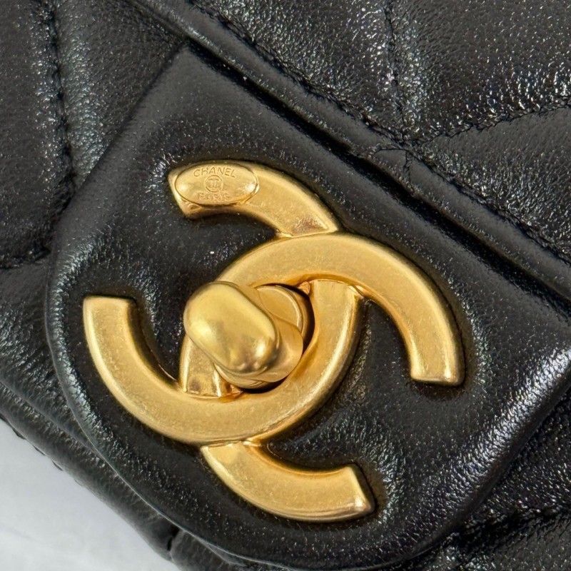 Chanel 25P Hndbag